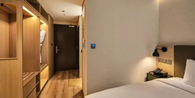 غرفة ديلوكس بسرير كوين بإطلالة على المدينة، Citadines Connect Hari Busan 4/4