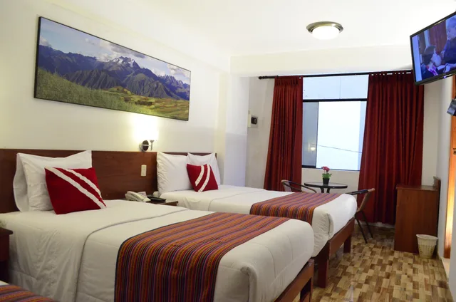 غرفة عائلية بسرير مزدوج وسريرين منفصلين، Hotel Viandina Machupicchu 1/9