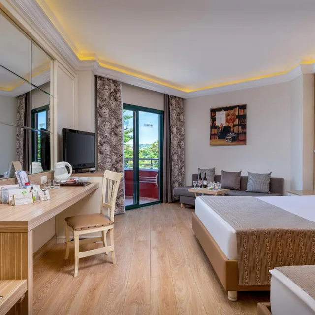 Standard, Double or Twin Bed, Land View، Delphin Deluxe Resort 2/10