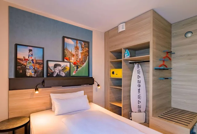 غرفة قياسية بسرير مزدوج، Ramada Encore by Wyndham Munich Messe 1/1