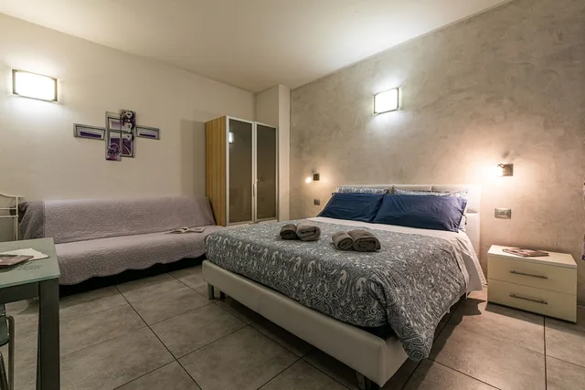 Elite, Triple, Queen Bed, Sofa, B&B Il Giardino Di Rebecca 1/9