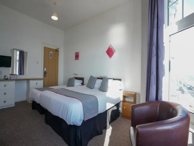 غرفة عائلية قياسية بإطلالة، Oyo Shanklin Beach Hotel 5/6