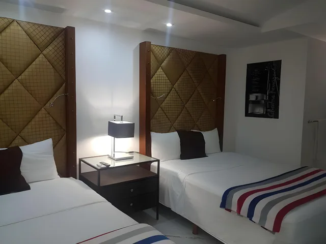 غرفة بسريرين كينج، Mayafair Design Hotel 2/3
