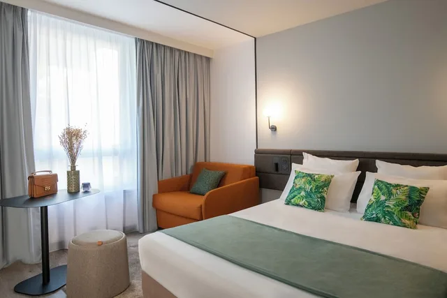 غرفة سوبيريور بسرير مزدوج مع أريكة، Novotel Nice Aeroport Cap 3000 6/10