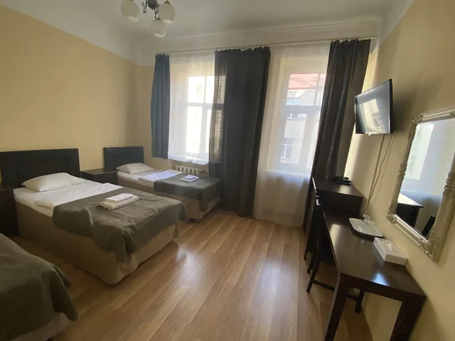 غرفة ثلاثية بثلاثة أسرّة، Viktorija Hotel 1/10