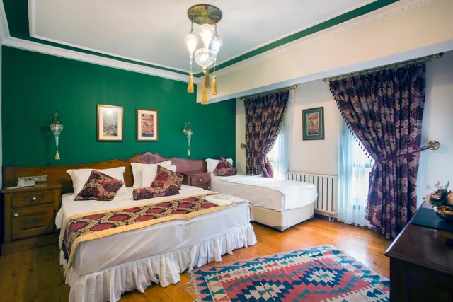 غرفة ثلاثية بسرير مزدوج وسرير فردي، Garden House Istanbul 5/8