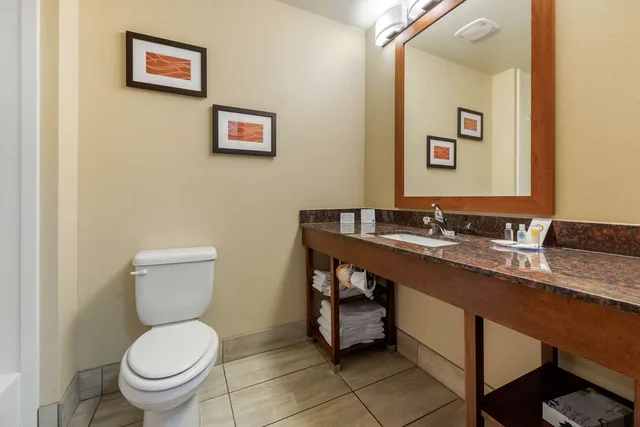 غرفة بسريرين كوين، Comfort Inn Limon 5/5