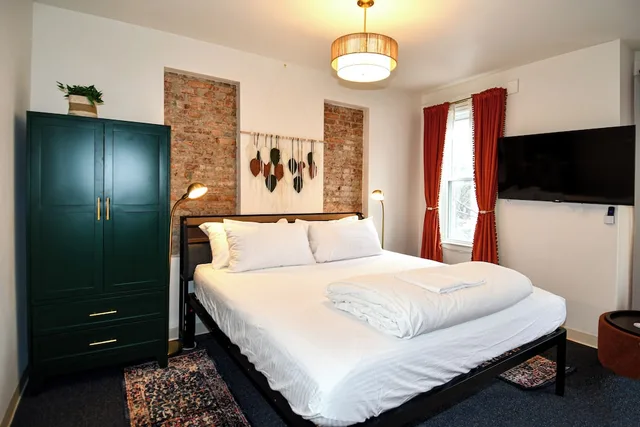 شقة استوديو بسرير كينج بإطلالة على المدينة مع أريكة في الملحق، Highroad Hostel Dc 1/4