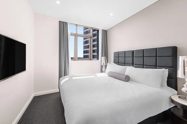 جناح بسرير كينج بغرفة نوم واحدة، Meriton Suites Church Street Parramatta 1/4