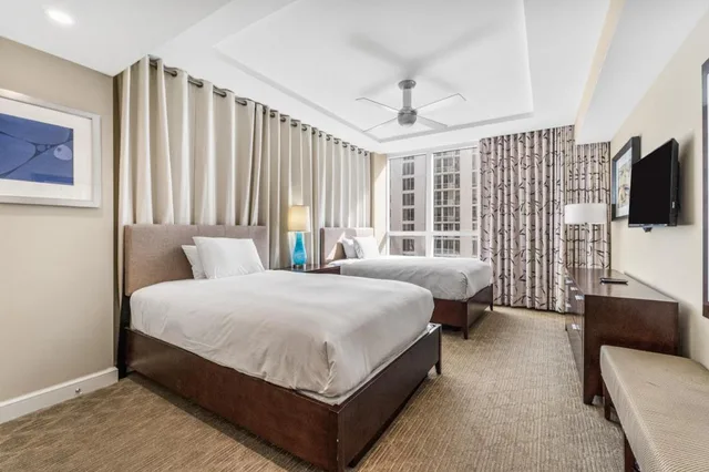 جناح عائلي بغرفتي نوم، Palm Beach Singer Island Resort and Spa Luxury Suites 4/8