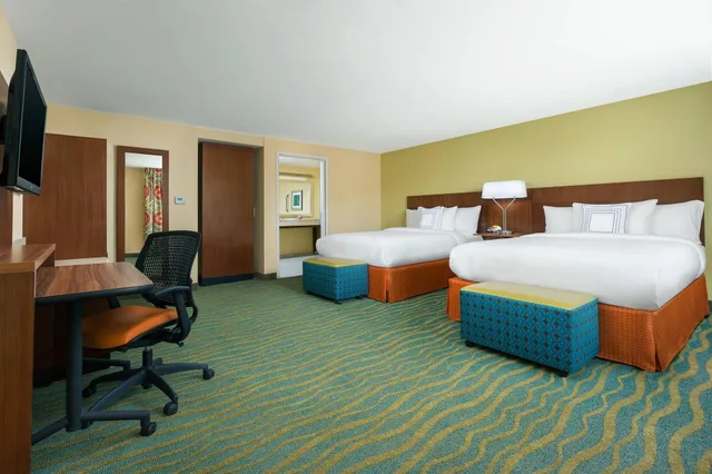 room, 2 queen beds, Fairfield Inn Suites Key West At the Keys Collection 7/11