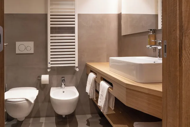 شقة ديلوكس بسريرين منفصلين بغرفة نوم واحدة مع أريكة، Residende Nevegall 6/7