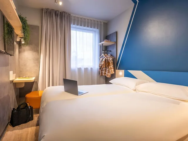 غرفة قياسية بسريرين منفصلين، ibis budget Arlon Luxembourg 1/5