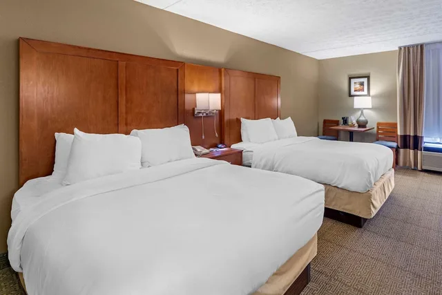 غرفة قياسية بسريرين مزدوجين، Comfort Inn Alliance 1/4