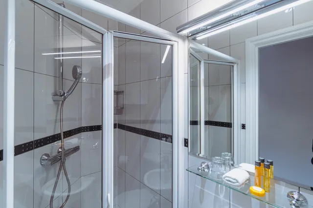Inner, Double Bed، London House Hotel 9/9