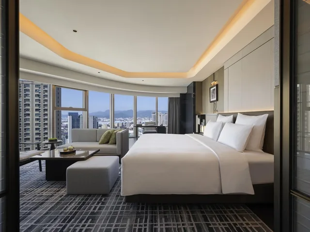 غرفة بريميوم سوبيريور بسرير كينج بإطلالة على المدينة، Pullman Quanzhou Shuitou 1/1