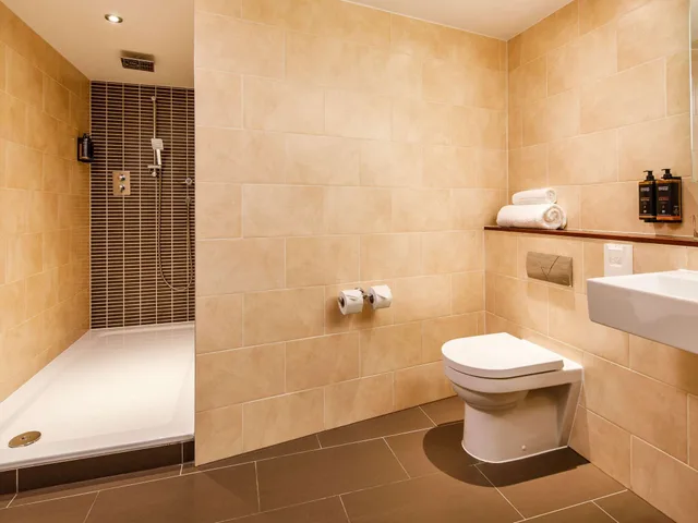 غرفة ديلوكس مزدوجة، Sunday London Staines-upon-Thames Heathrow T5 3/5