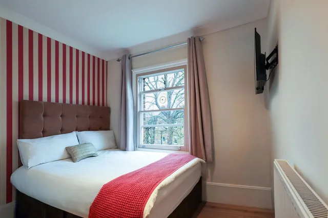 Room, Single, Double Bed, Primrose Guest House 3/7