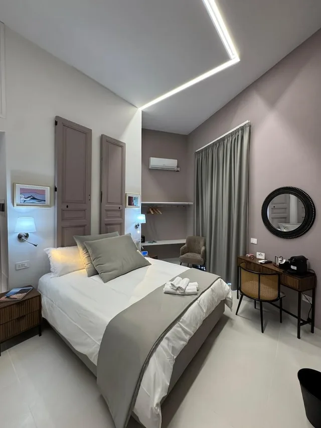 شقة فاخرة بسريرين كينج وسرير فردي بإطلالة على المدينة بشرفة، Poerio Station Rooms & Apartment 3/10