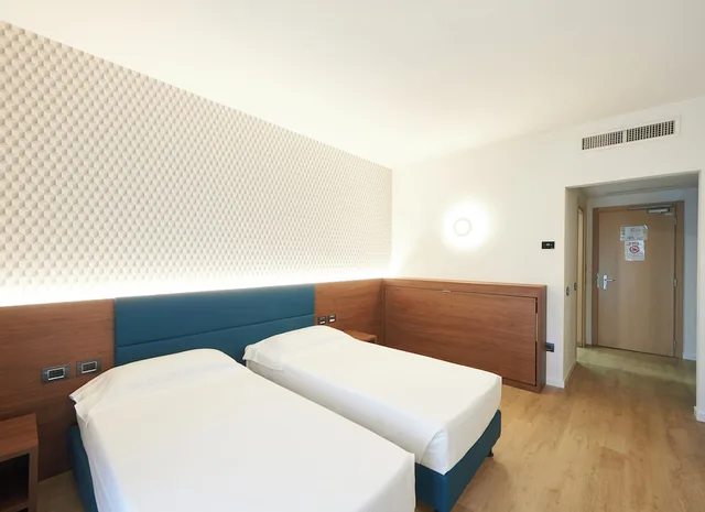 غرفة بسريرين منفصلين، Palace Hotel Zingonia 1/5