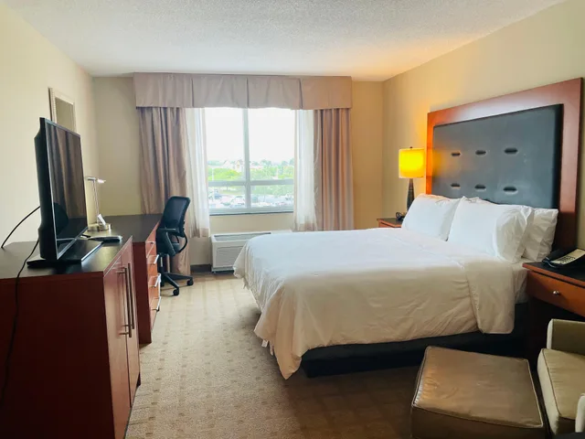 غرفة قياسية بسرير مزدوج، Crowne Plaza Ft. Myers Gulf Coast, An Ihg Hotel 2/4