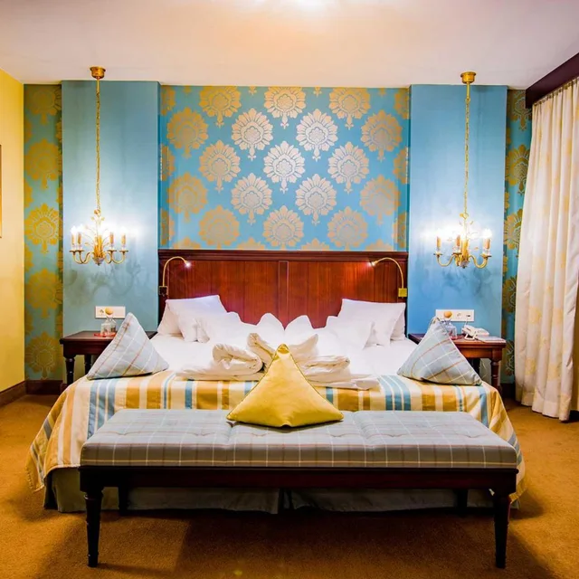 Royal, River, Suite, King Bed, Mountain View, Balcony، Grandhotel Lienz 2/8