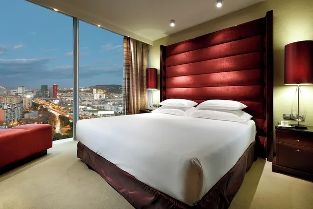 Regency, Suite, King Bed، Hyatt Regency Barcelona Tower 2/3