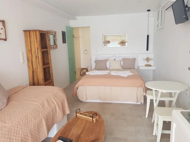 Traditional, Studio, Heliotropio Studios & Apartments 1/10