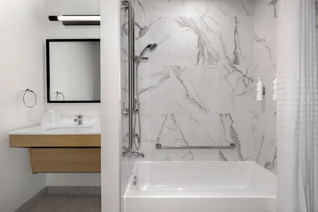 غرفة بسريرين كوين لذوي الإعاقة، Spark by Hilton Montreal Midtown 5/5