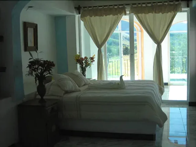 غرفة قياسية بسرير كينج، Hacienda la Puerta de Enmedio 1/1