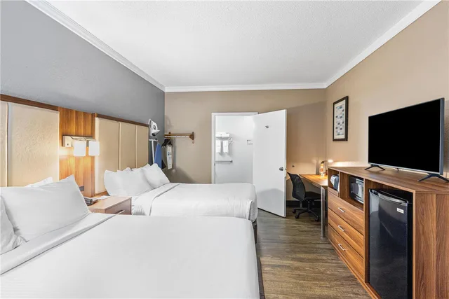 غرفة بسريرين مزدوجين لذوي الإعاقة، SureStay Hotel by Best Western Helen Downtown 1/5