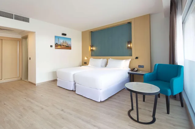 Standard, Double or Twin Bed, Occidental Sharjah Grand 1/3