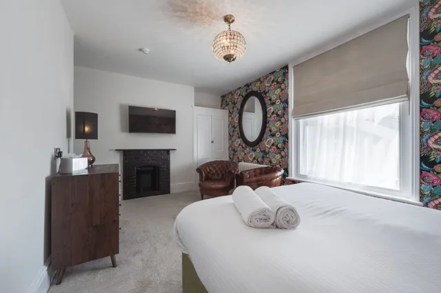 غرفة تنفيذية بسرير كينج، Stattons Boutique Hotel 4/10