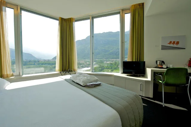 غرفة سوبيريور بسرير كينج بإطلالة، Mercure Nerocubo Rovereto 5/7