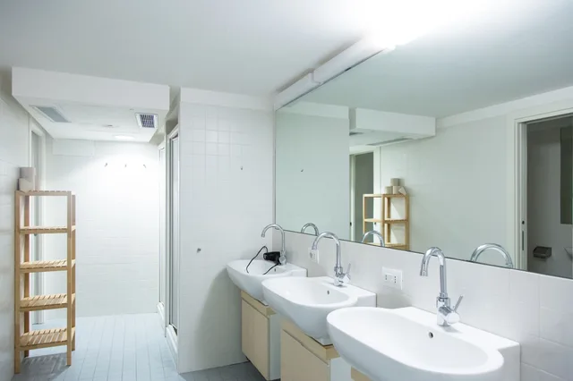 Mixed Dorm, 12 People, Combo Venezia 1/4