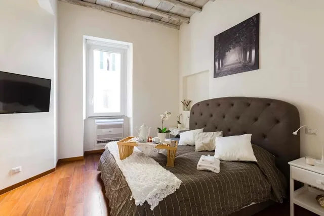 غرفة ملكية بسريرين كوين مع أريكة، The Sistina Suite 10/10
