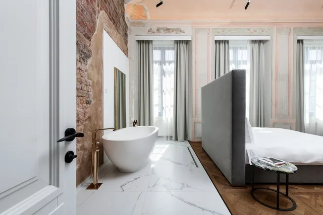 Signature, Town House, Suite, King Bed, Hotel Pacai 3/4