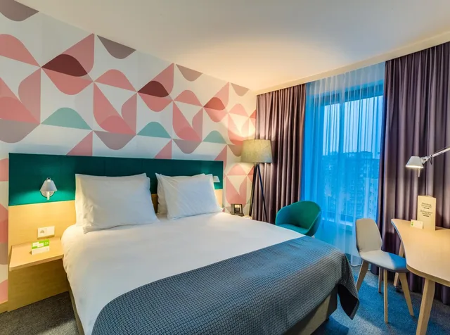 غرفة قياسية بسرير كينج، Holiday Inn Warsaw City Centre 3/7