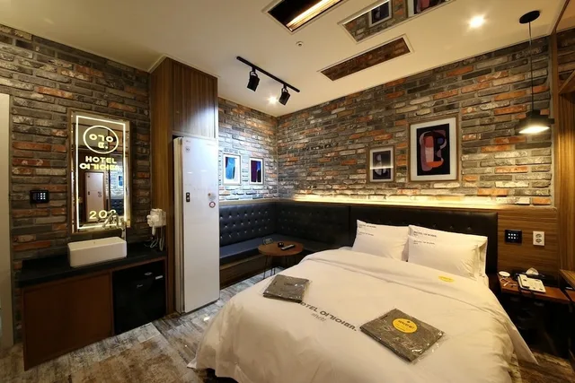 Superior, Queen Bed, Hotel Yeogiuhtte Gwangju Ha Nam 3/6