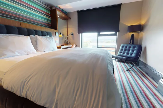 غرفة قياسية بسرير مزدوج، Village Hotel Leeds South 1/8