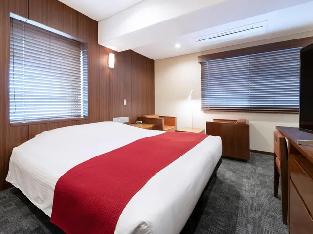 غرفة بسرير كوين، Central Hotel Okayama 1/2
