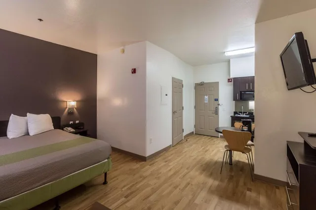 غرفة بسرير كوين، Studio6 Mcallen Tx 1/4