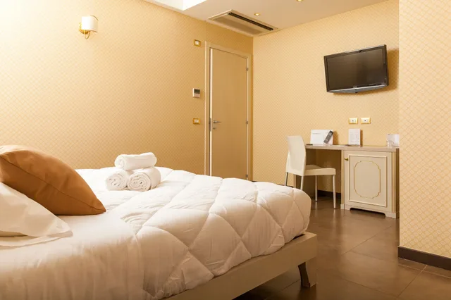 Room, Double or Twin Bed, Hot Tub, Modica Palace Hotel 1/3