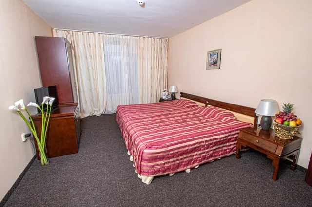 2 Bedrooms, Apartment, Single Bed, Princess Residence 4/10