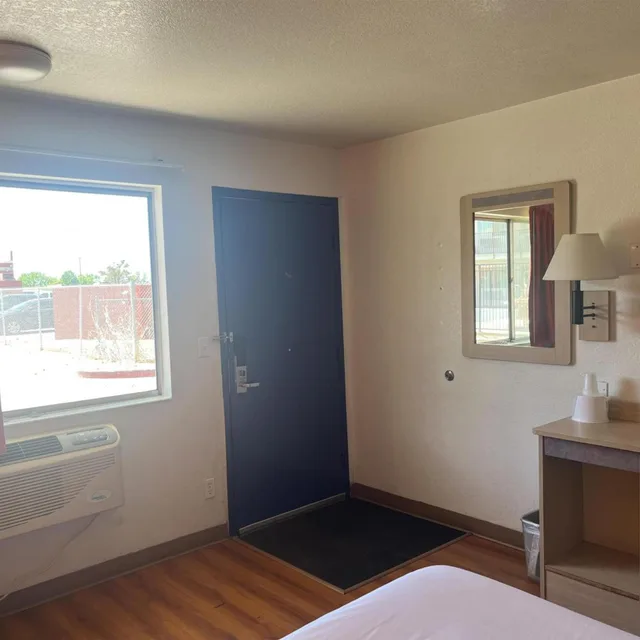 غرفة بسرير كوين، Motel6 Fort Collins, CO 8/10