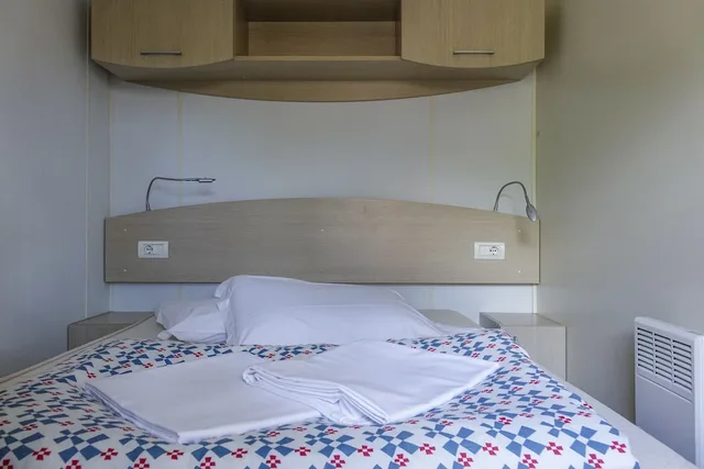 شقة بسرير مزدوج وسريرين منفصلين بغرفتي نوم، Camping Siena Colleverde 4/4