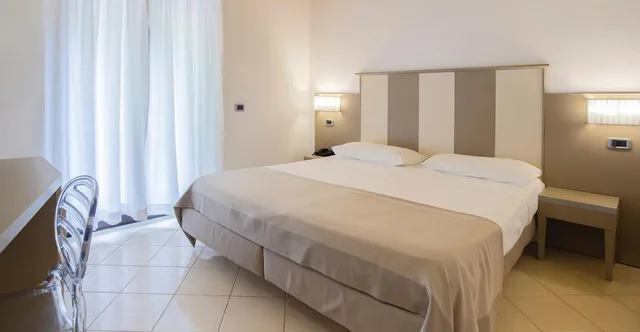 Room, Triple, Hotel La Torre 4/10