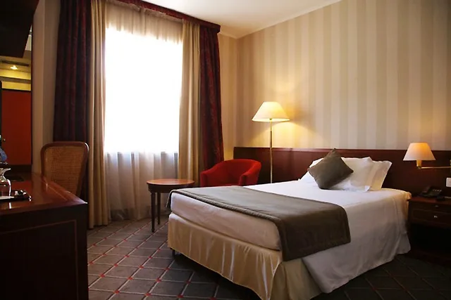 غرفة مفردة بسرير مزدوج، Hotel De La Paix 1/1