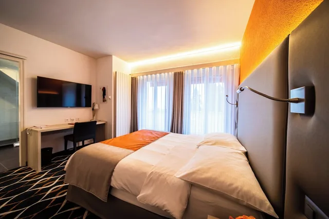 غرفة سوبيريور بسرير كوين، Eden Hotel 1/7