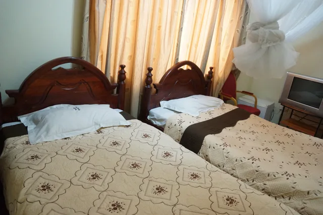 غرفة بسريرين منفصلين، Florida Hotel 4/6
